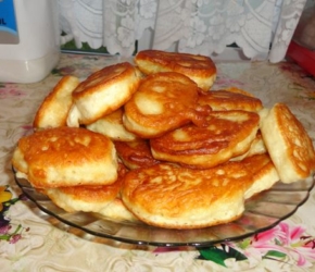 Пышные оладьи на молоке готовы!
