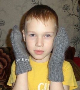Варежки спицами на 6 - 7 лет