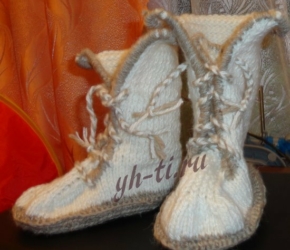 Угги спицами для ребенка готовы!