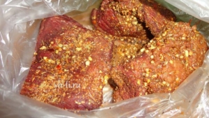 Щедро обсыпаем приправами