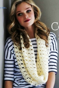 Еще один простой и красивый снуд крючком