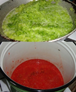 Помидоры и болгарский перец пропускаем через мясорубку