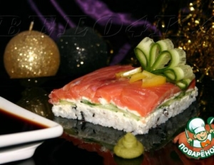 Вкусный салат с красной рыбой и рисом