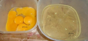 Разделяем белки и желки