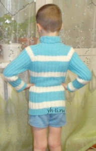 Свитер спицами готов!