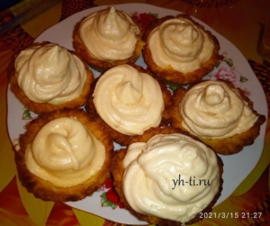 "Корзиночки" с белковым кремом готовы!