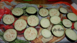 Через 30 минут достаем и подсушиваем