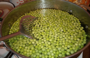 Ставим на огонь