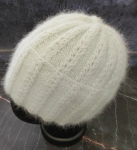Моя шапка из пуха норки: подробности вязания ниже