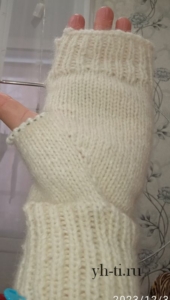 Когда мизинец будет спрятан, можно закрывать петли