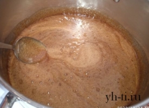 Масса начинает пениться