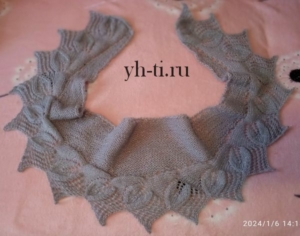 Как связать бактус спицами с ажурной каймой