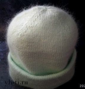 Шапка бини спицами