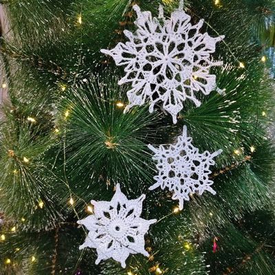 Снежинки крючком