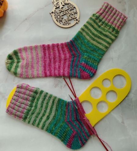 Носки с укреплённой французской пяткой: описание вязания