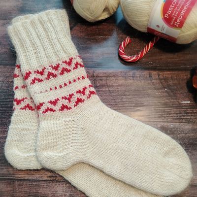Носки из пряжи "Деревенька"